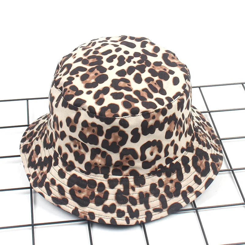 Leopard Print Bucket Hat Reversible Fisherman Hat Outdoor Travel Panama Hat Men and Women