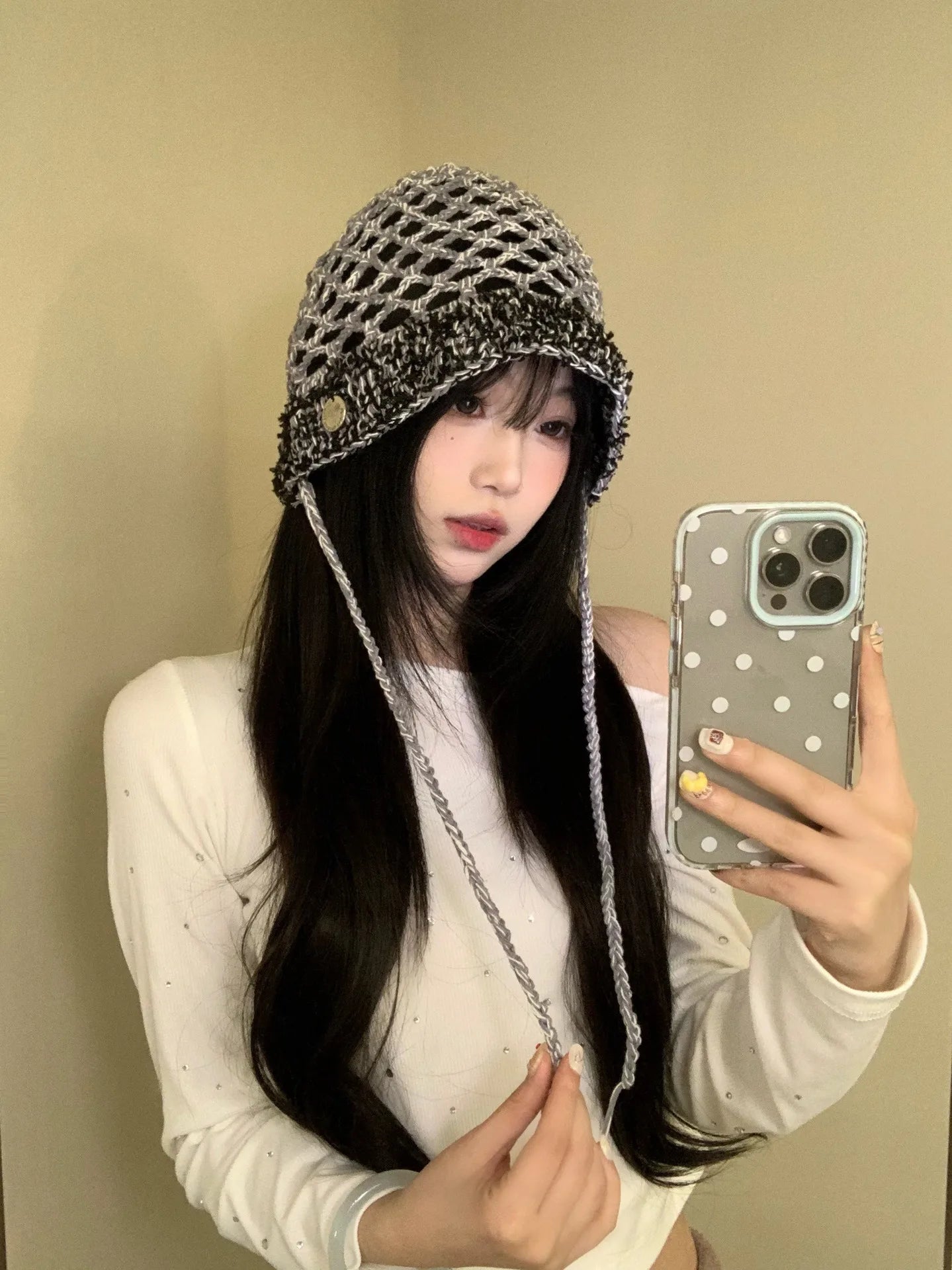 Lightweight Summer Style, Retro-Inspired Artistic Knitted Beanie