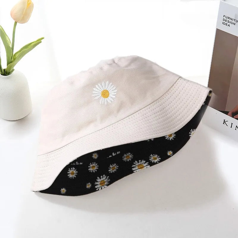 Small Daisy Flowers with Double-sided Fisherman Hat Universal Cotton