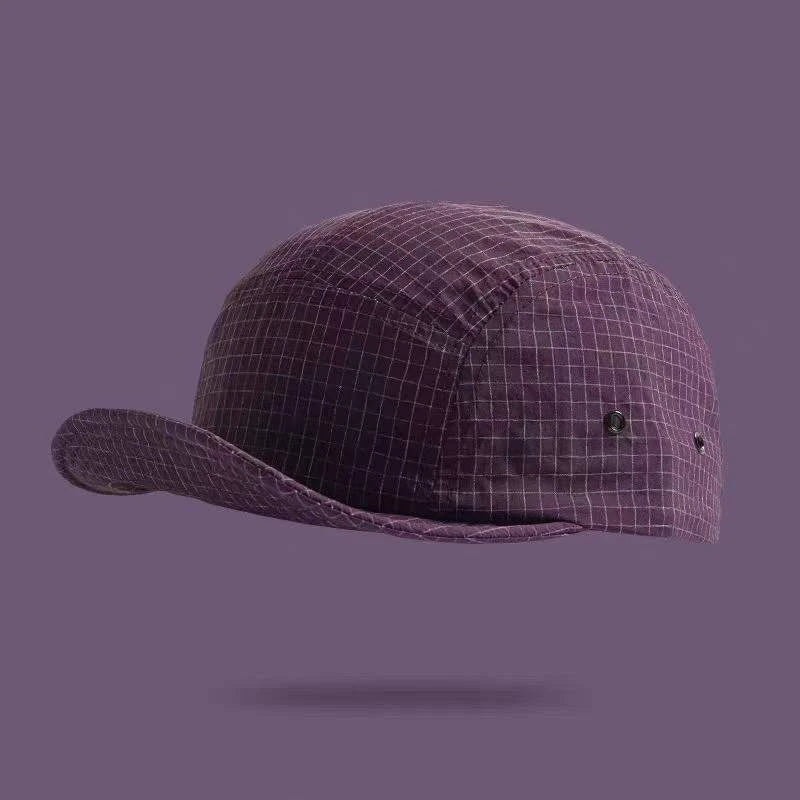 Fashionable Light Board Soft Brimmed Checkered Baseball Cap