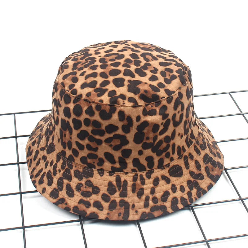 Leopard Print Bucket Hat Reversible Fisherman Hat Outdoor Travel Panama Hat Men and Women