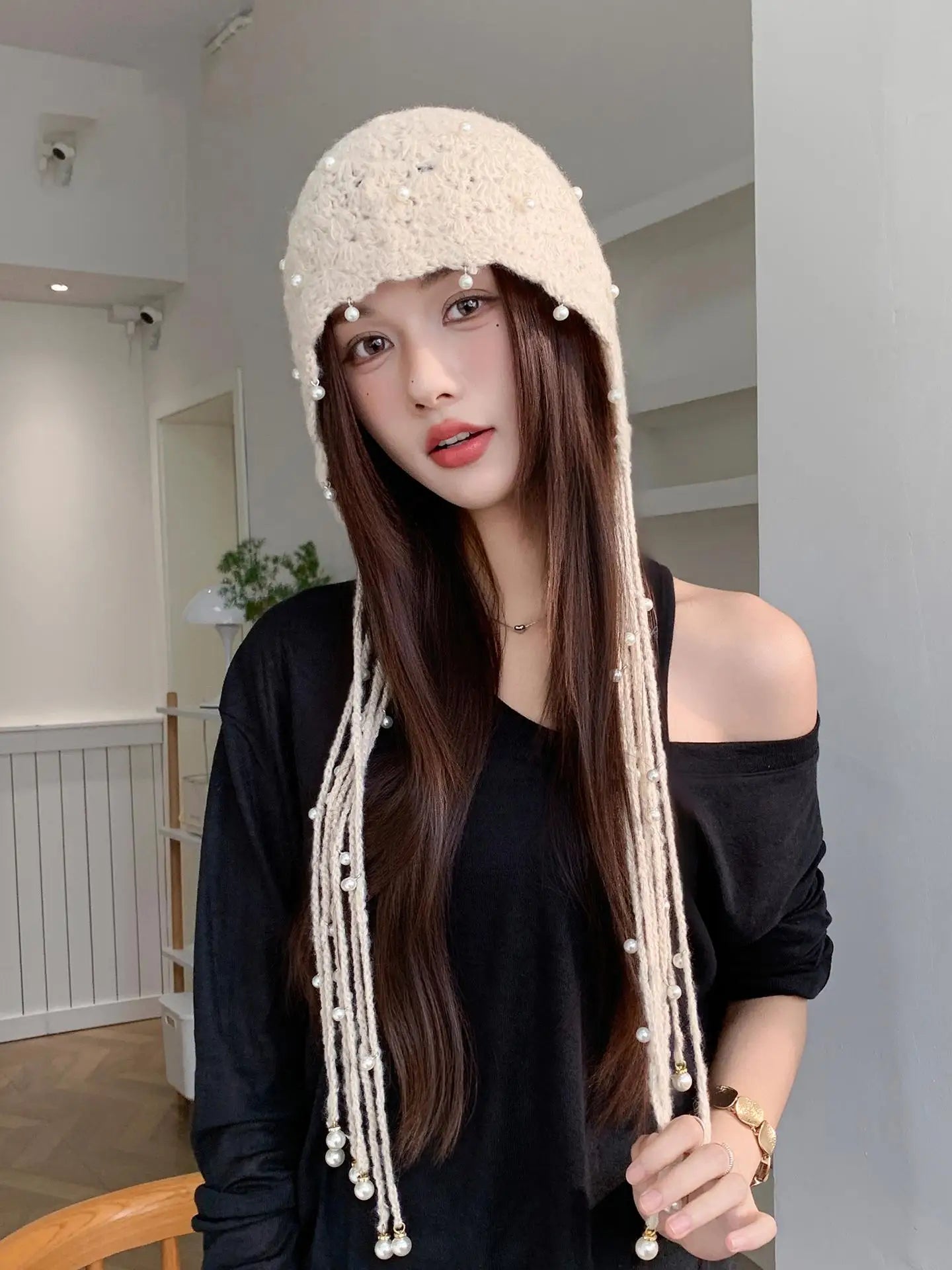 Autumn/Winter New Ethnic Style Hollow Pearl Pendant Baotou Hat