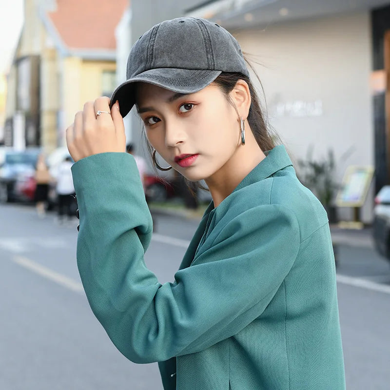 Women's Baseball Cap with Ponytail Design Suitable for Outdoor Sports