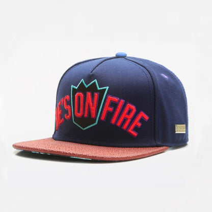 Fashion Luxury Embroidery Unisex Snapback Caps for Women Men