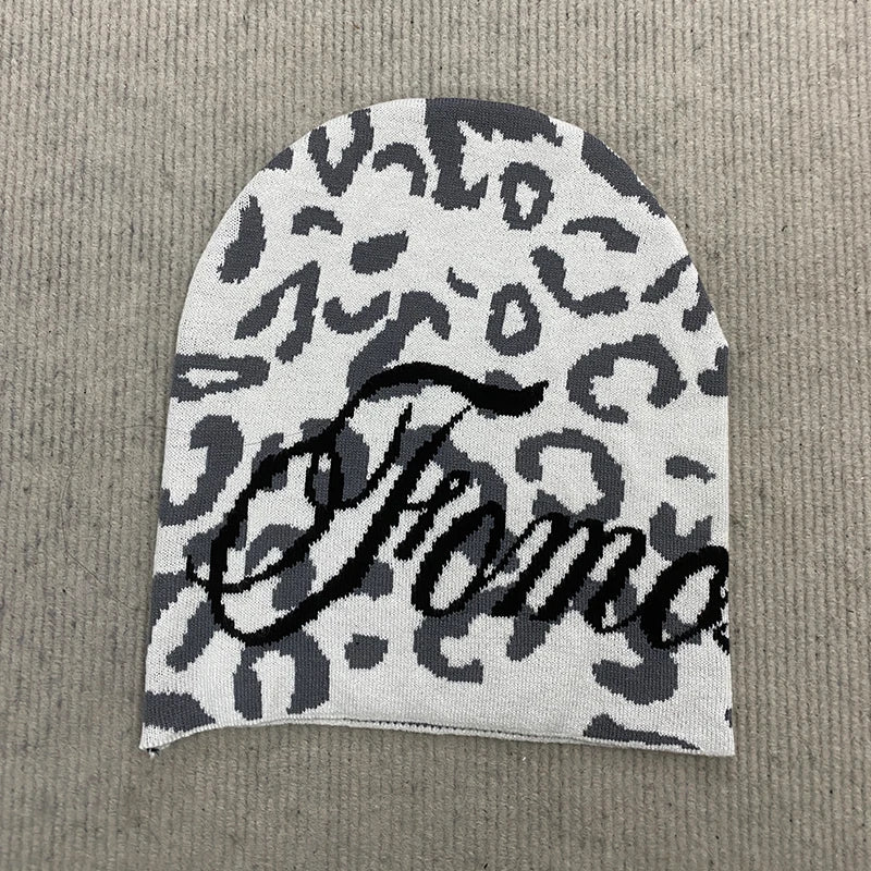 2026 New Leopard Print Color Matching Retro English Jacquard Pattern Warm Winter