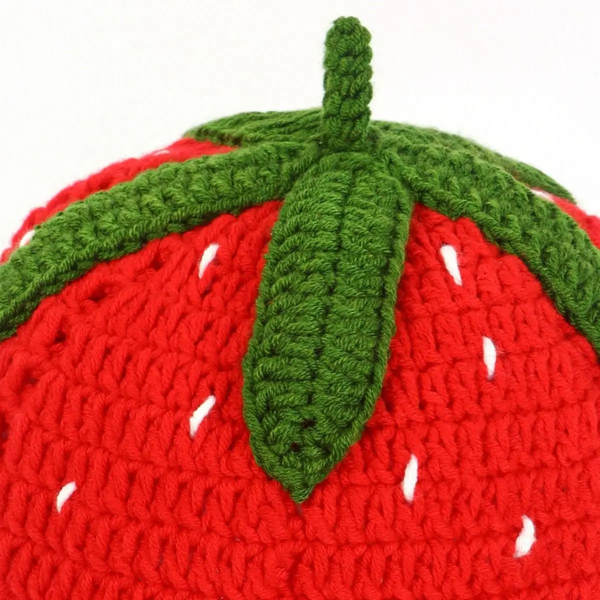 Snow Cap Men Women Strawberry Crochet Hat Handmade Floral Portable Knitted