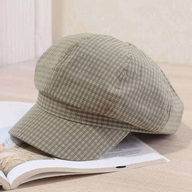 Korean-Style Retro Striped Painter Beret