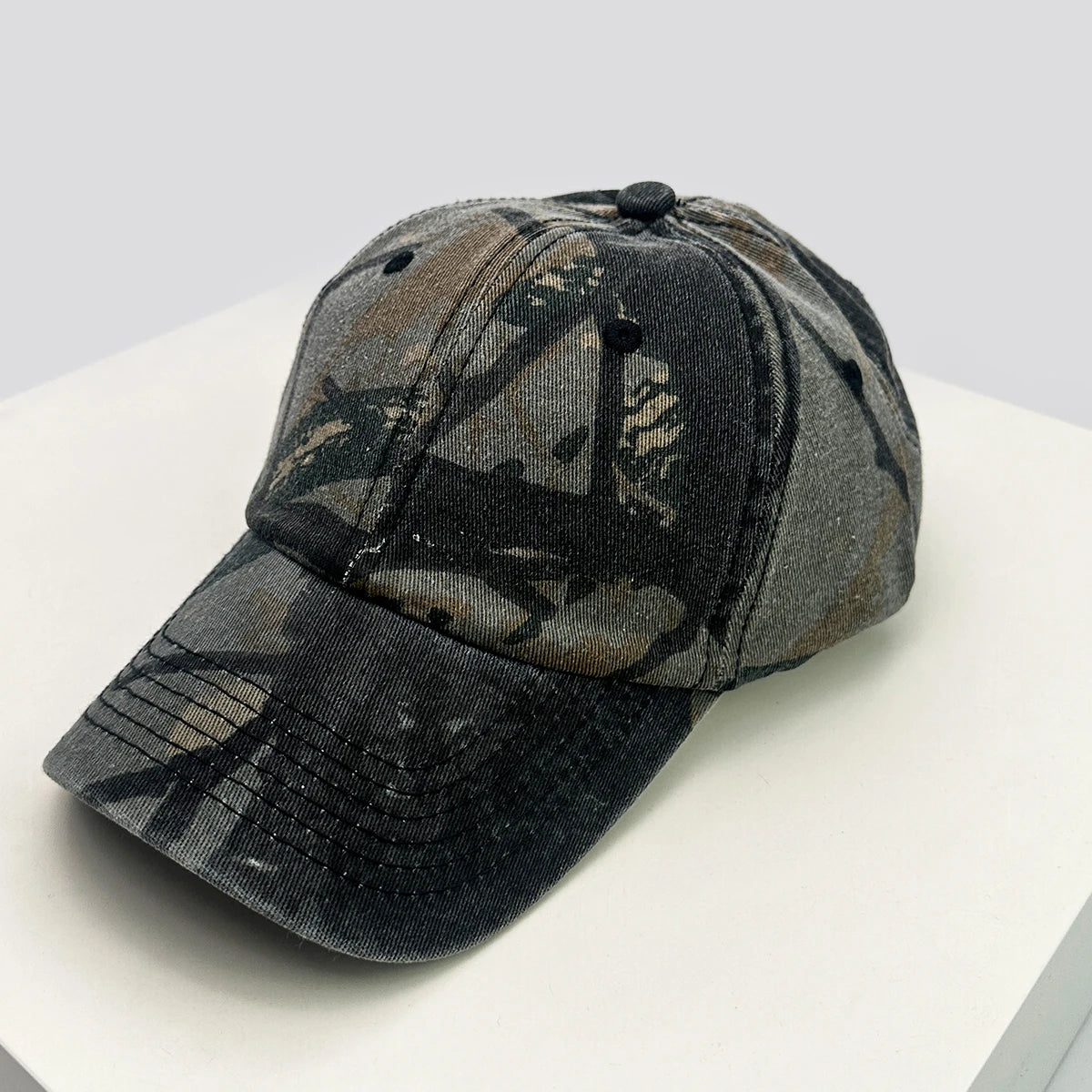 Niche Graffiti Baseball Hats