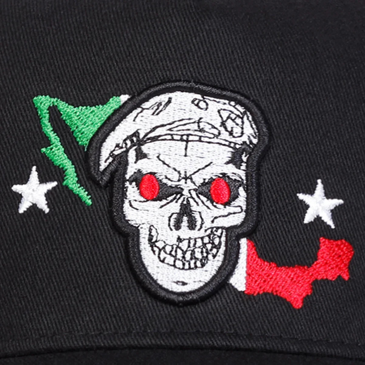 Unisex Skull Embroidery Baseball Caps Spring and Autumn
