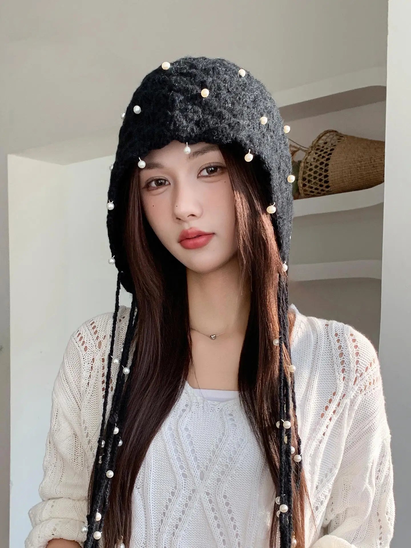 Autumn/Winter New Ethnic Style Hollow Pearl Pendant Baotou Hat