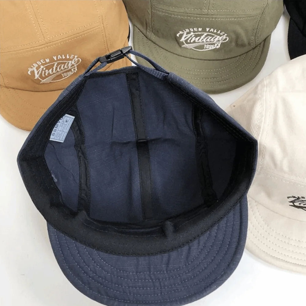 Casual Short Brim Baseball Cap 5-Panel Breathable Flat-Brimmed Sun Cap