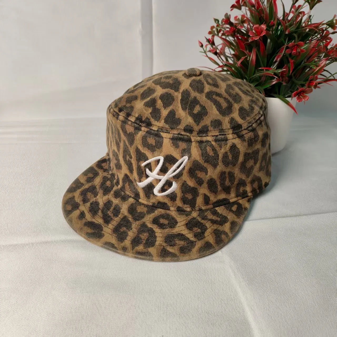 Autumn Unisex Old Money Flat Top Baseball Cap Retro