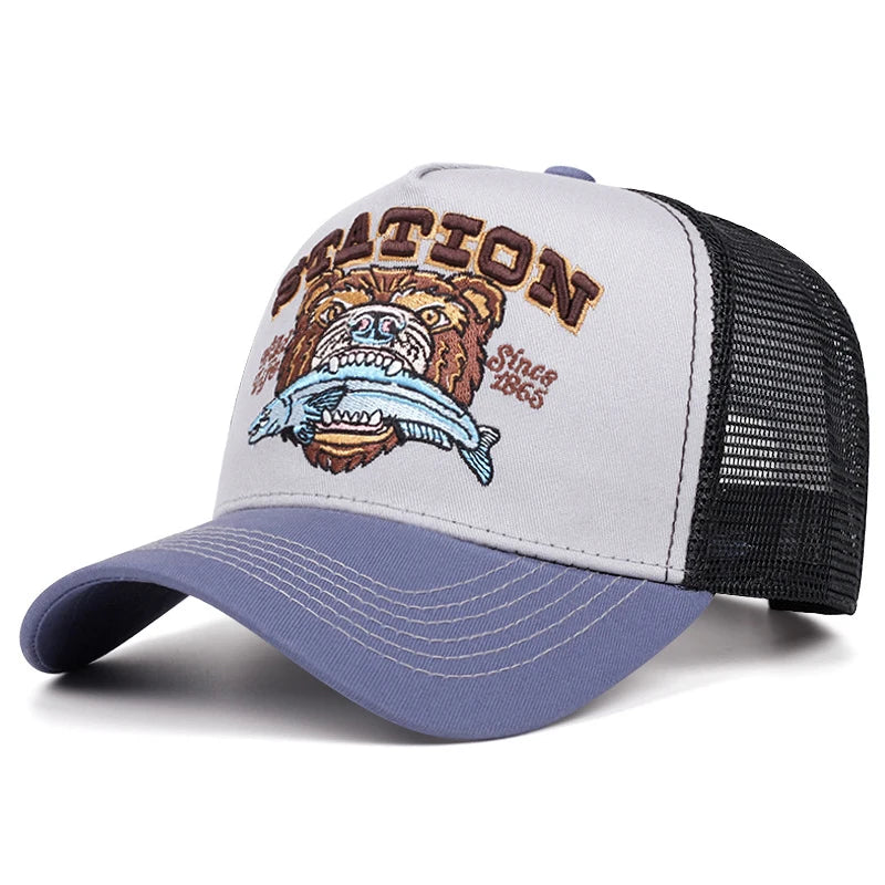 Fashion Bear Eating Fish Truck Hat Men's Trendy Street Hat Women's Baseball Hat