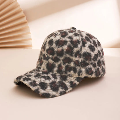 Fashionable And Trendy Teddy Roll Leopard Print Baseball Cap