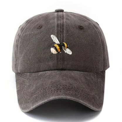Cartoon Bee Patterned Baseball Cap with Lightweight Curved Brim Suitable for Outdoor Camping