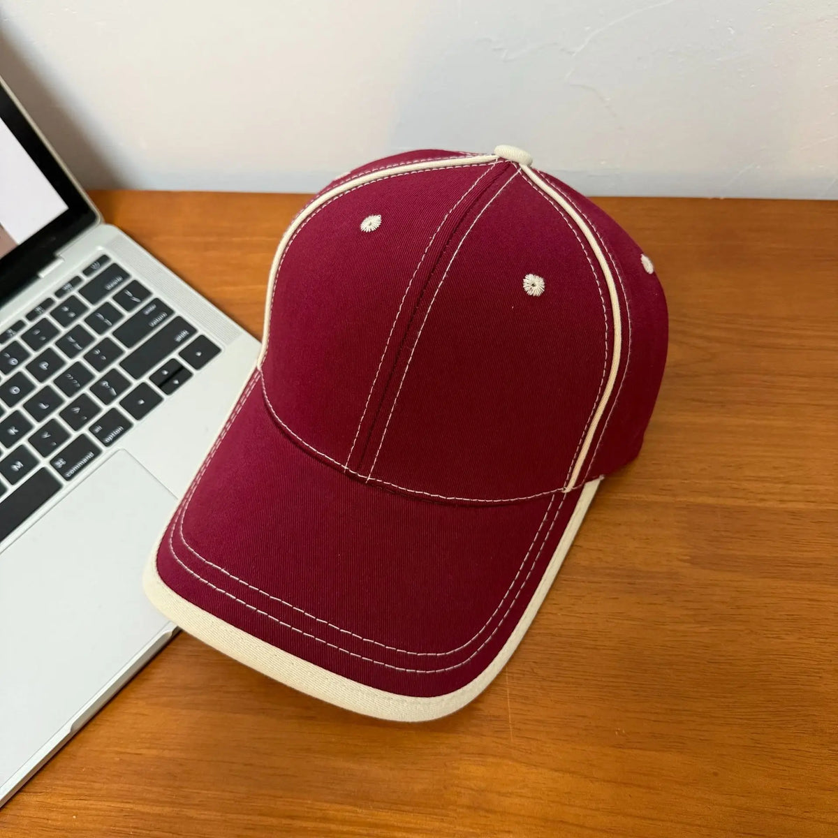 Korean Light Plate Contrasting Color Baseball Cap Fashion Shows Small Face