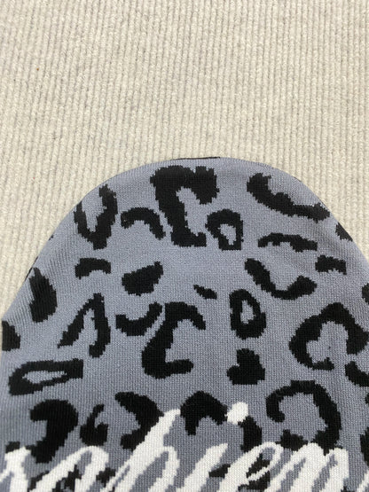 2026 New Leopard Print Color Matching Retro English Jacquard Pattern Warm Winter