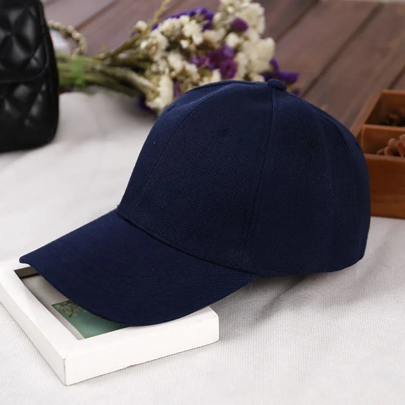 Fashion Retro Solid Color Men and Women Universal Baseball Cap