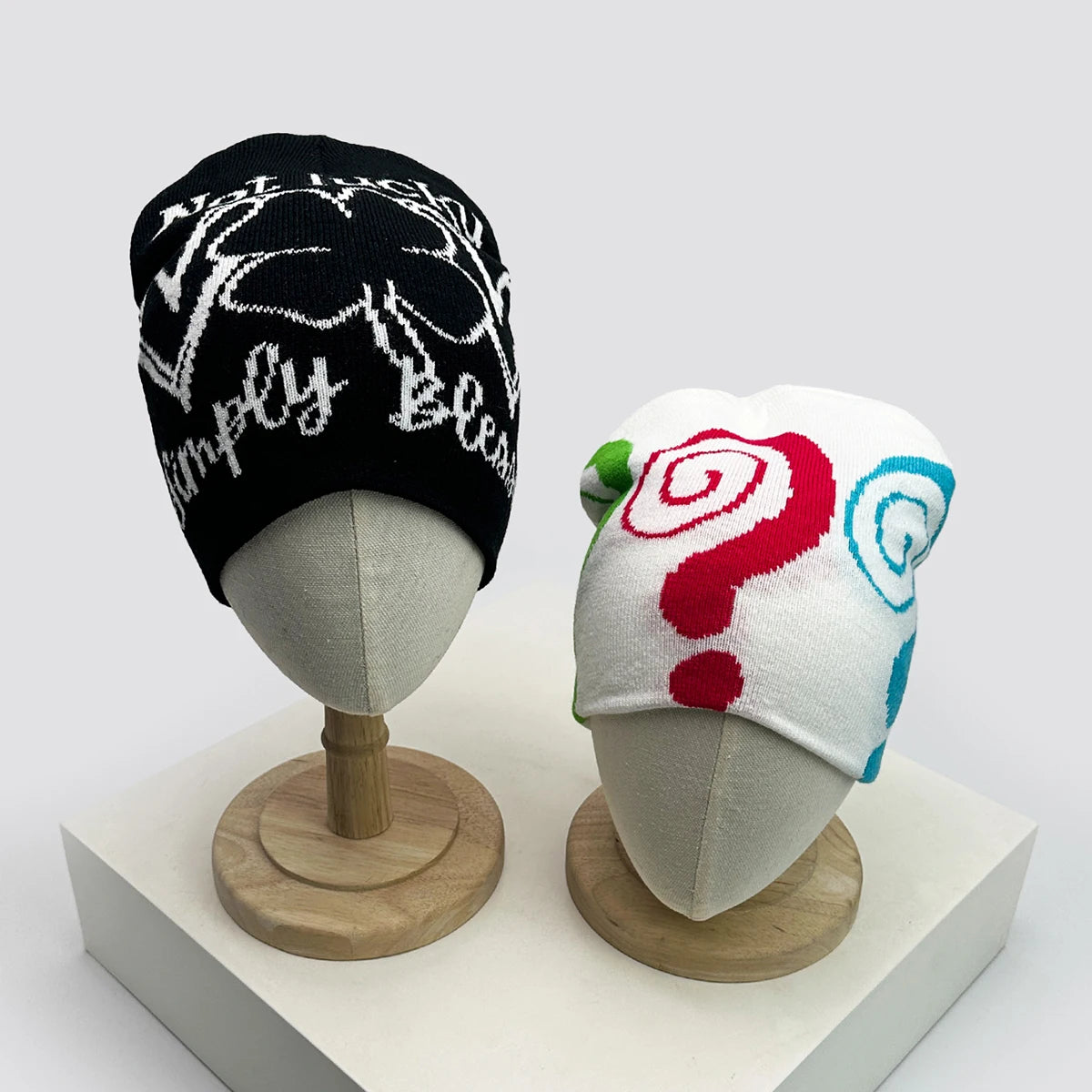 New Unisex Colorful Question Mark Love Lucky Grass Knitted Hats