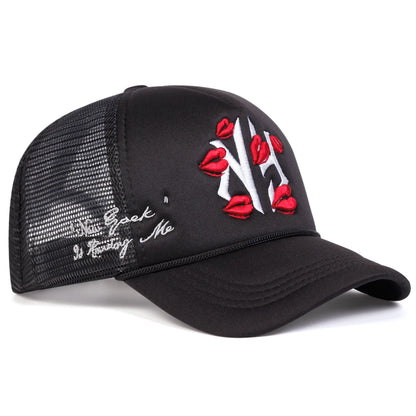 Unisex Letter Lips Embroidery Baseball Net Caps Spring and Summer