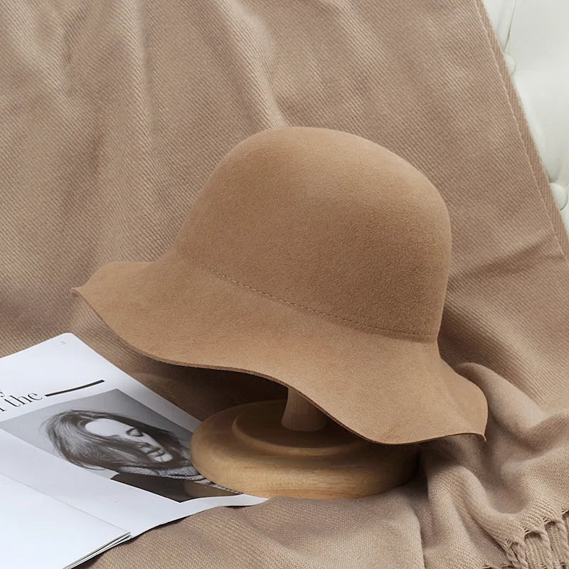Fedora Hat Women's Autumn Wave Curled English Retro Versatile Fisherman Hat