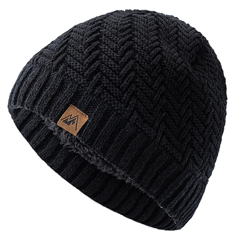 Unisex Peak Labal Winter Hats Fashion Knitted Hats