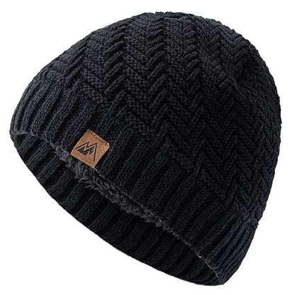 Unisex Peak Labal Winter Hats Fashion Knitted Hats