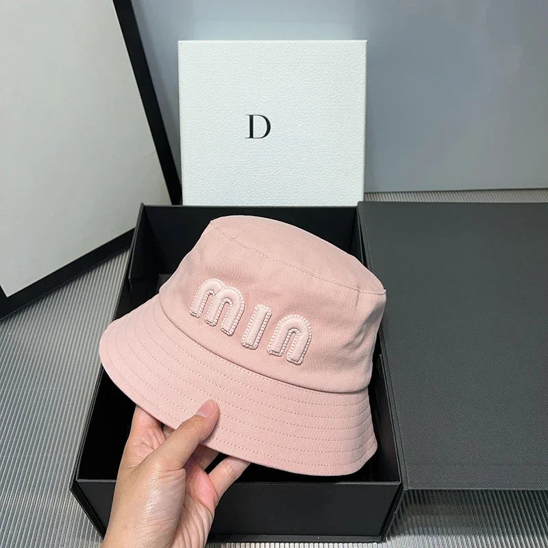 2025 Designer Luxury Fisherman Hat Versatile Women Basin Hat