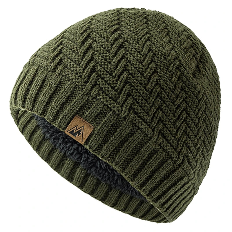 Unisex Peak Labal Winter Hats Fashion Knitted Hats