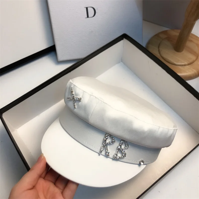 Brand Designer Satin Diamond R B Letter Newsboy Caps Women Flat Hat