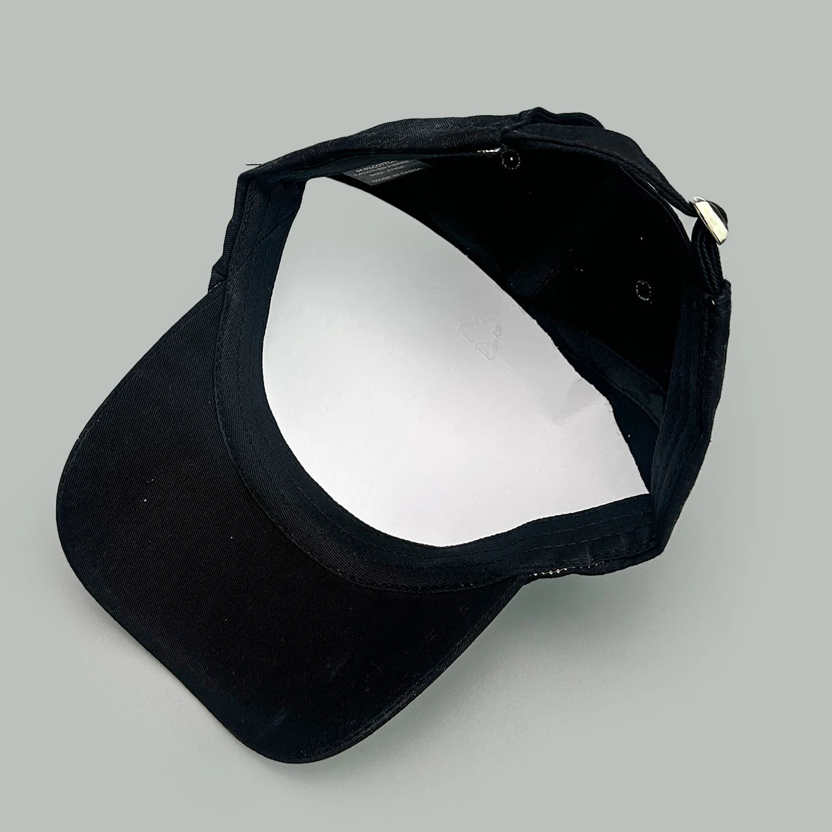 American Embroidered Flame Double-Edged Blade Baseball Hats