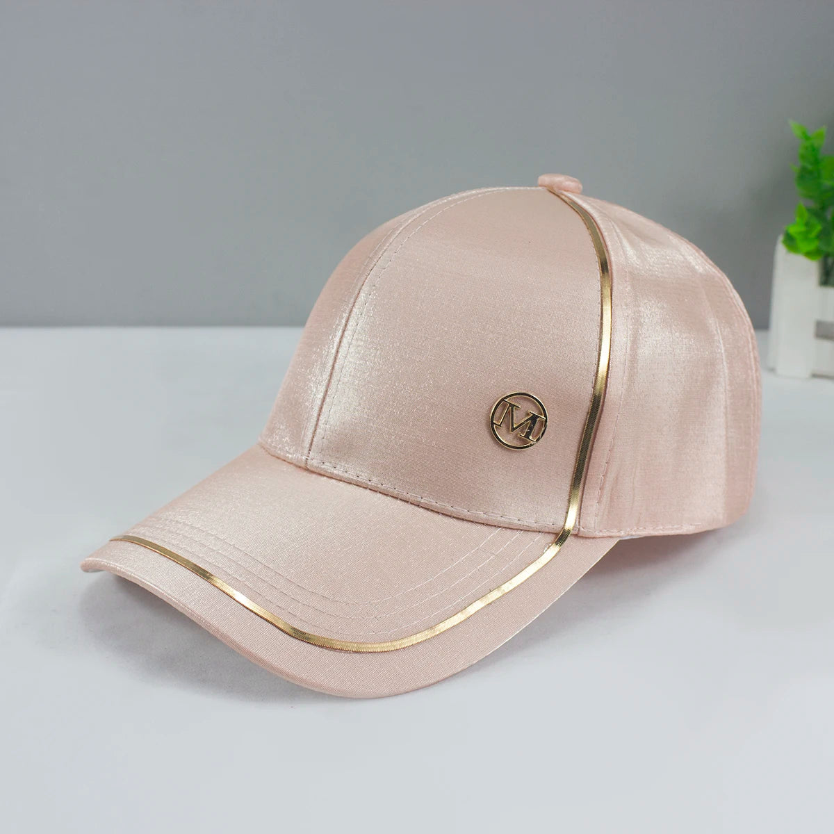Gold Border Shining M Women Men Baseball Caps