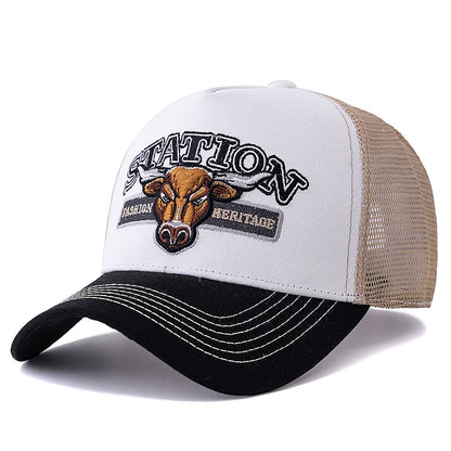 Unisex Summer Breathable Mesh Trucker Hat Bulls Head Pattern Baseball Cap For Men And Women