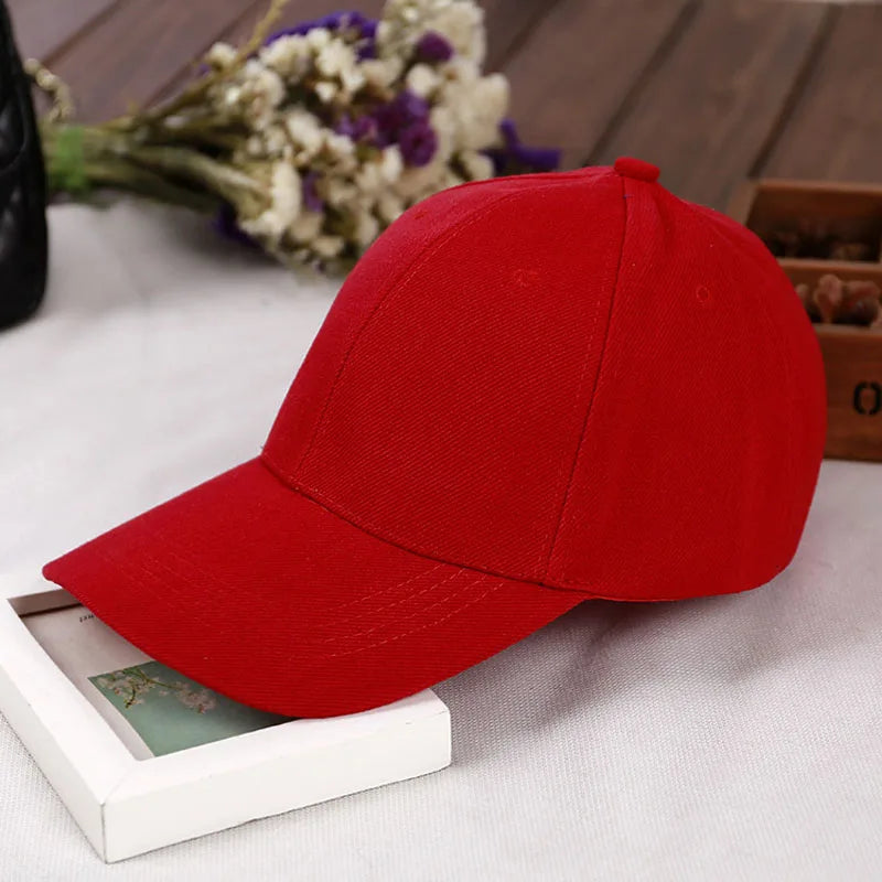Fashion Retro Solid Color Men and Women Universal Baseball Cap