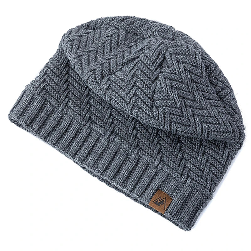 Unisex Peak Labal Winter Hats Fashion Knitted Hats