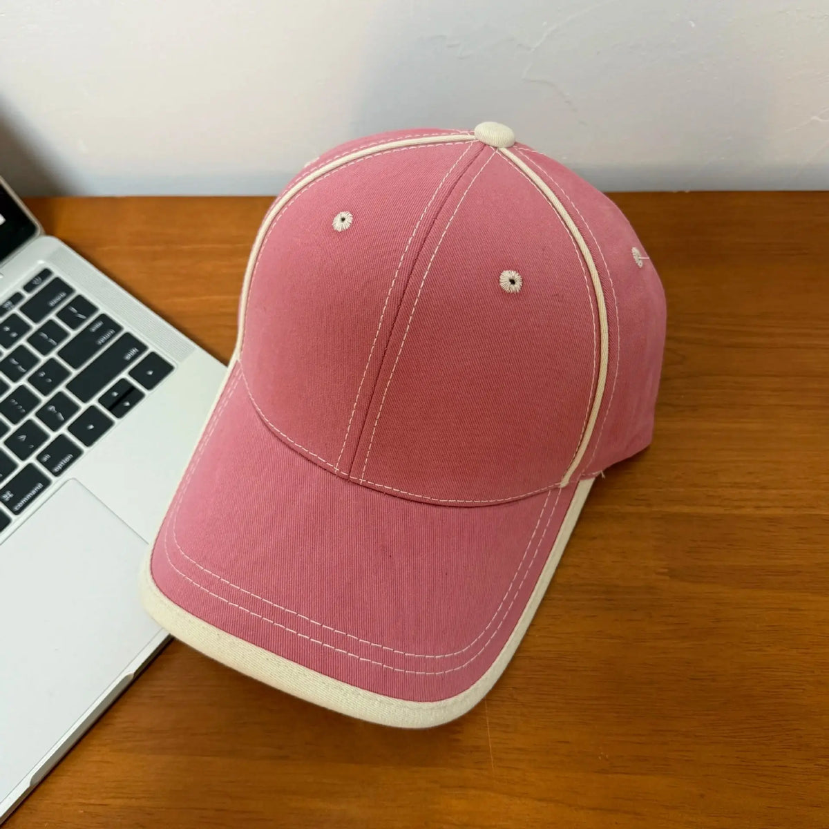 Korean Light Plate Contrasting Color Baseball Cap Fashion Shows Small Face