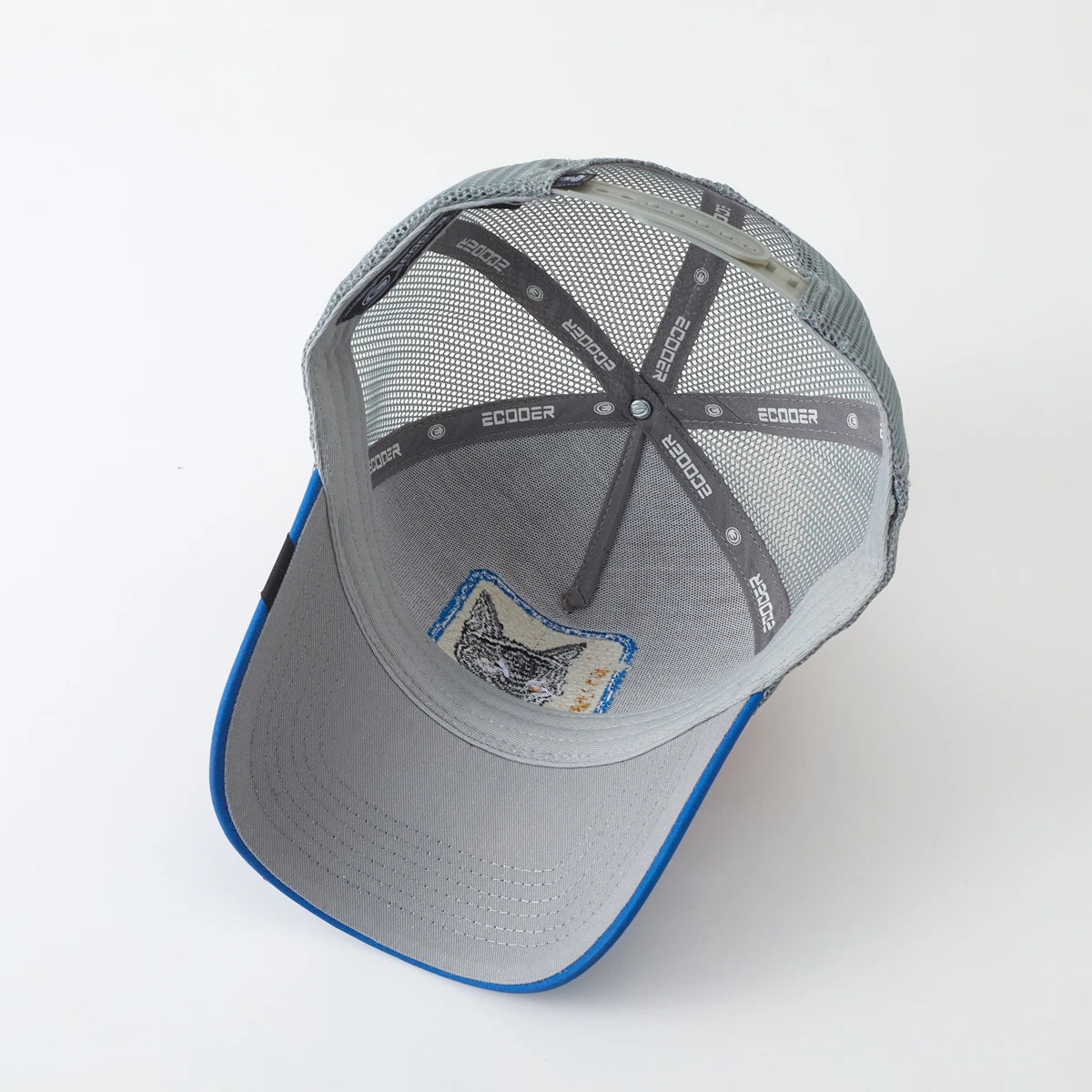 1PC Mesh Baseball Hat, Breathable, Embroidered Lucky Cat Patch, Color Block Streetwear