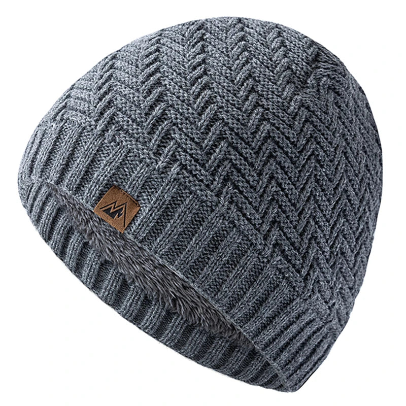 Hot Sale Unisex Peak Labal Winter Hats Fashion Knitted Hats For Men Women