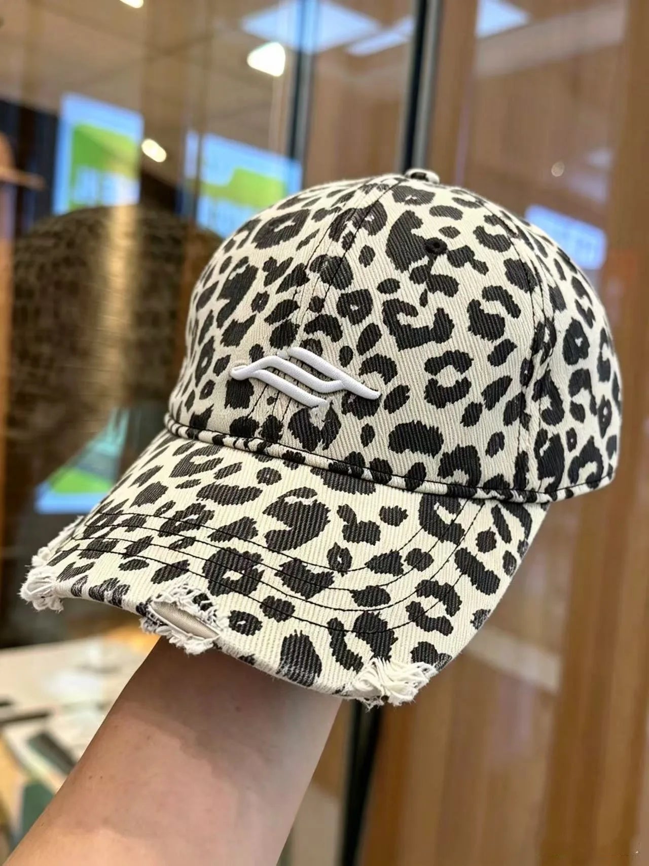 Leopard Print Baseball Cap Unisex Sports Cap for Women Men