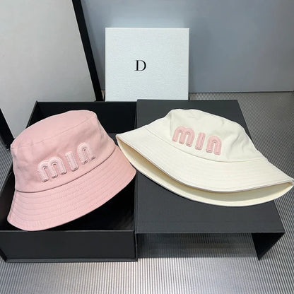 2025 Designer Luxury Fisherman Hat Versatile Women Basin Hat