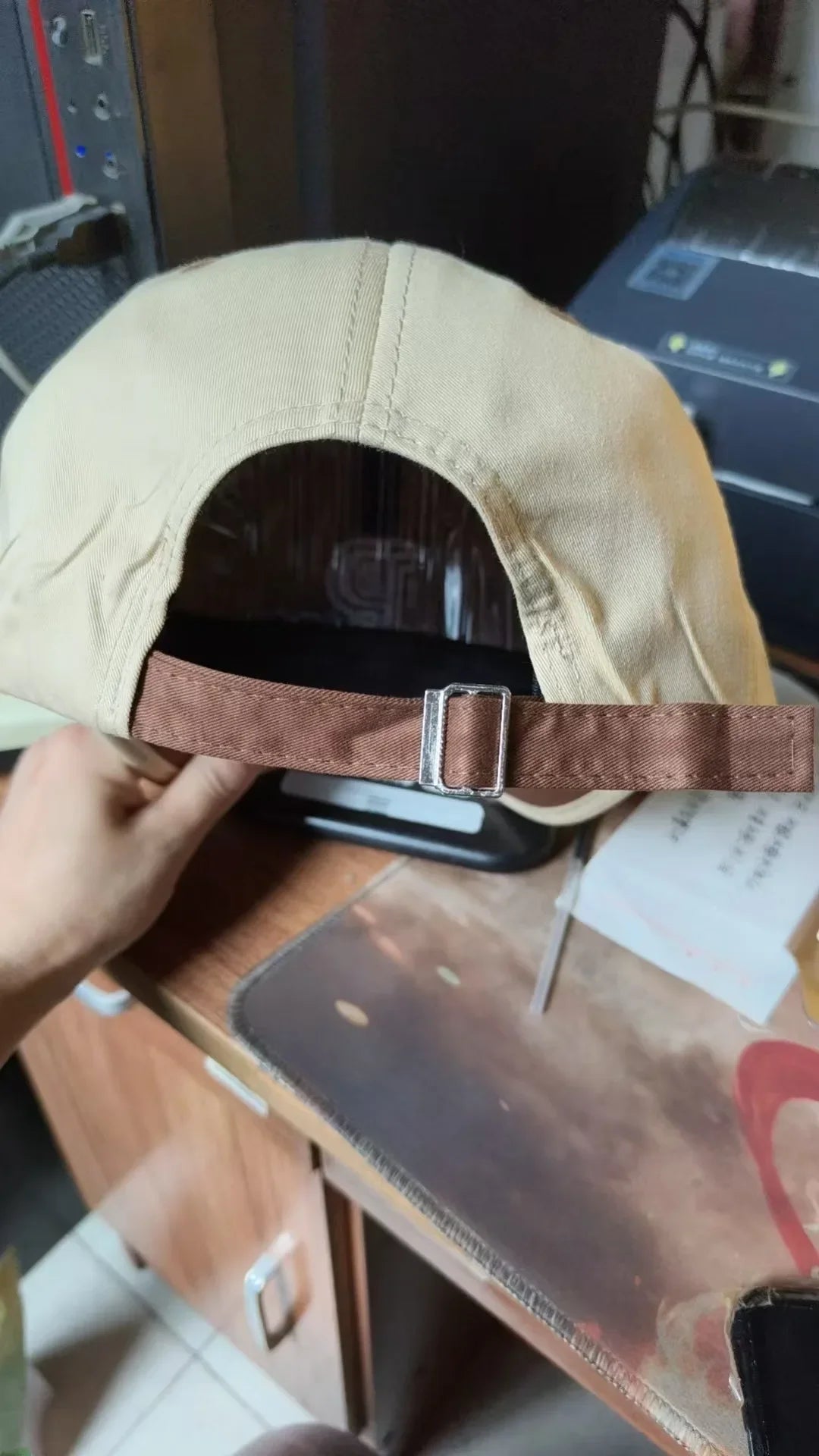 Korean Version Of Simple Short Brim Embroidered Letter Baseball Cap, Fresh and Sweet Couple's Color Matching Cap