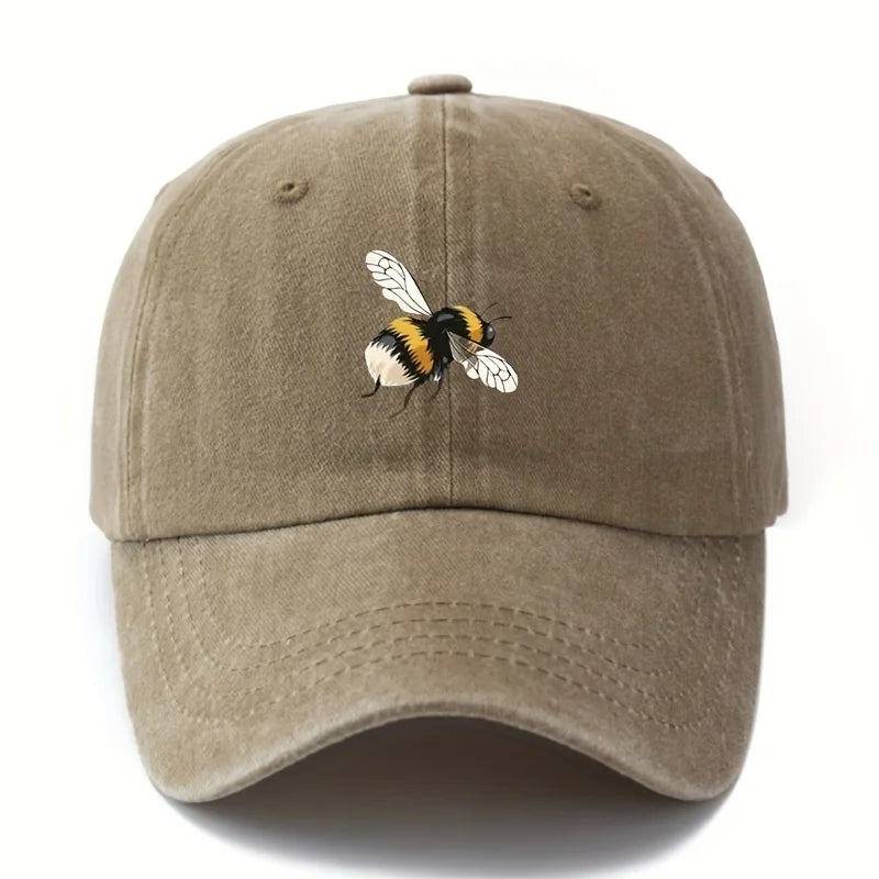 Cartoon Bee Patterned Baseball Cap with Lightweight Curved Brim Suitable for Outdoor Camping