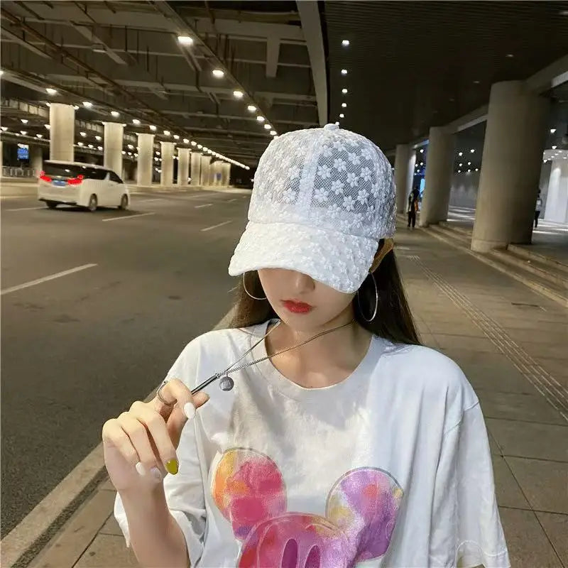 Spring and Summer Women's Face Covering, Casual Hollow Flower Baseball Cap