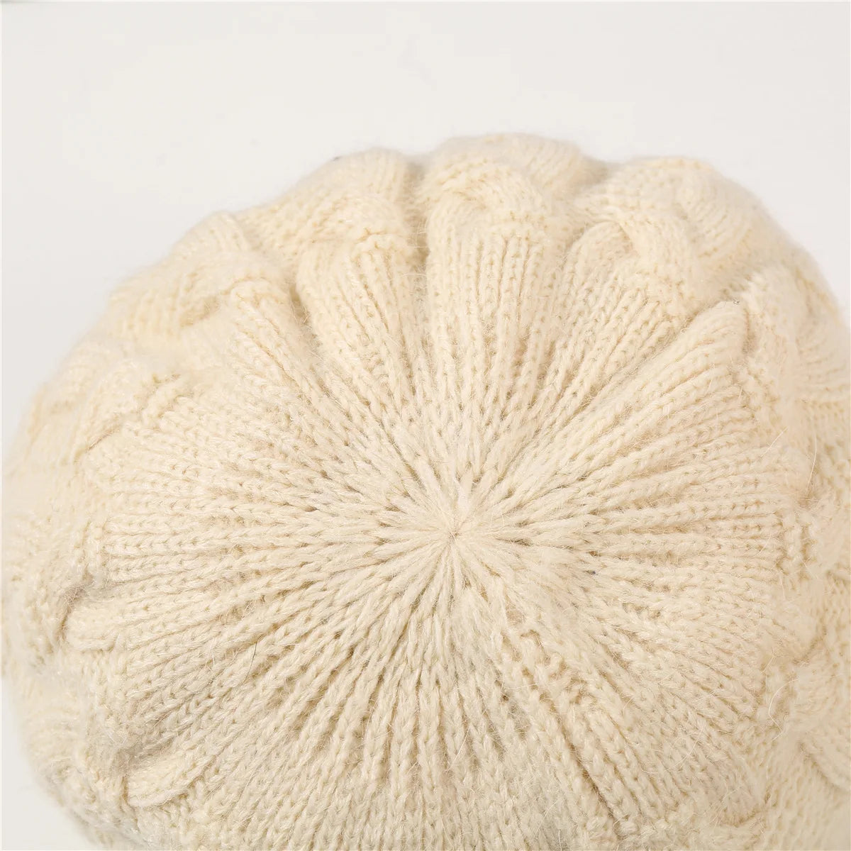 Women's Winter Cable Knit Hat Fashion Beret & Peaked Cap