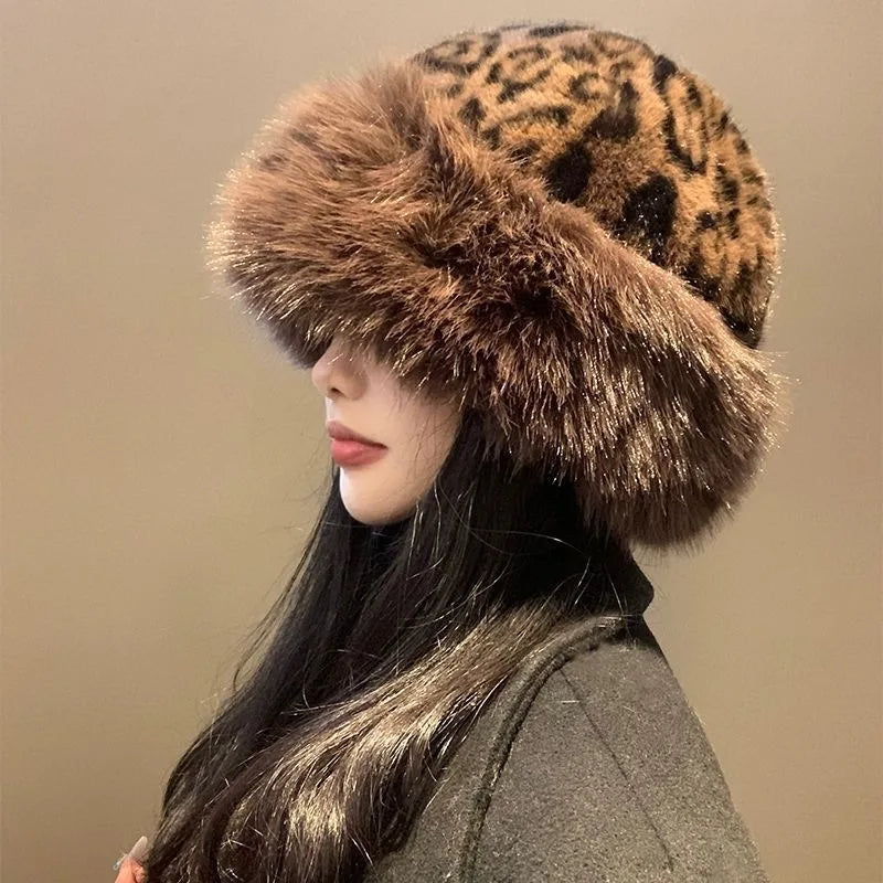 Fashionable Leopard Print Plush Hat Women's