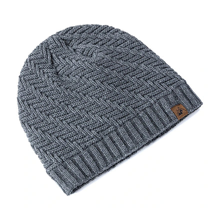 Hot Sale Unisex Peak Labal Winter Hats Fashion Knitted Hats For Men Women
