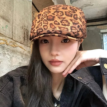 American Retro Leopard Forward Hat Wide Brim Warm Painter Cap