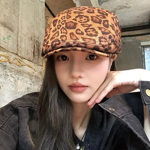 American Retro Leopard Forward Hat Wide Brim Warm Painter Cap