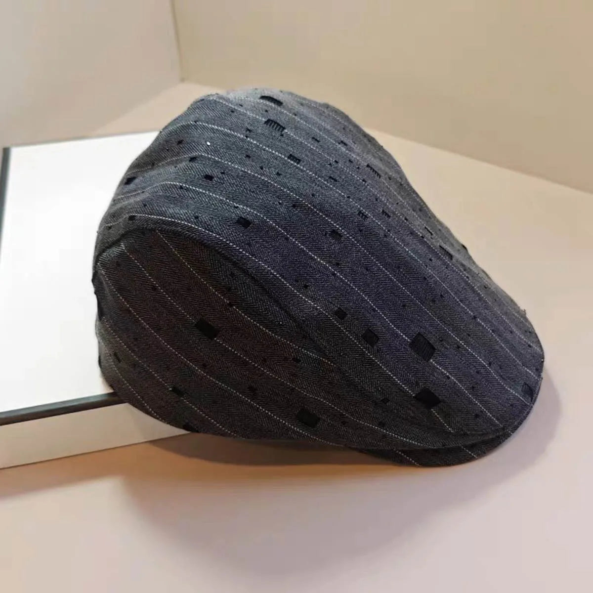 Retro Niche Fashion Striped Forward Cap For Women