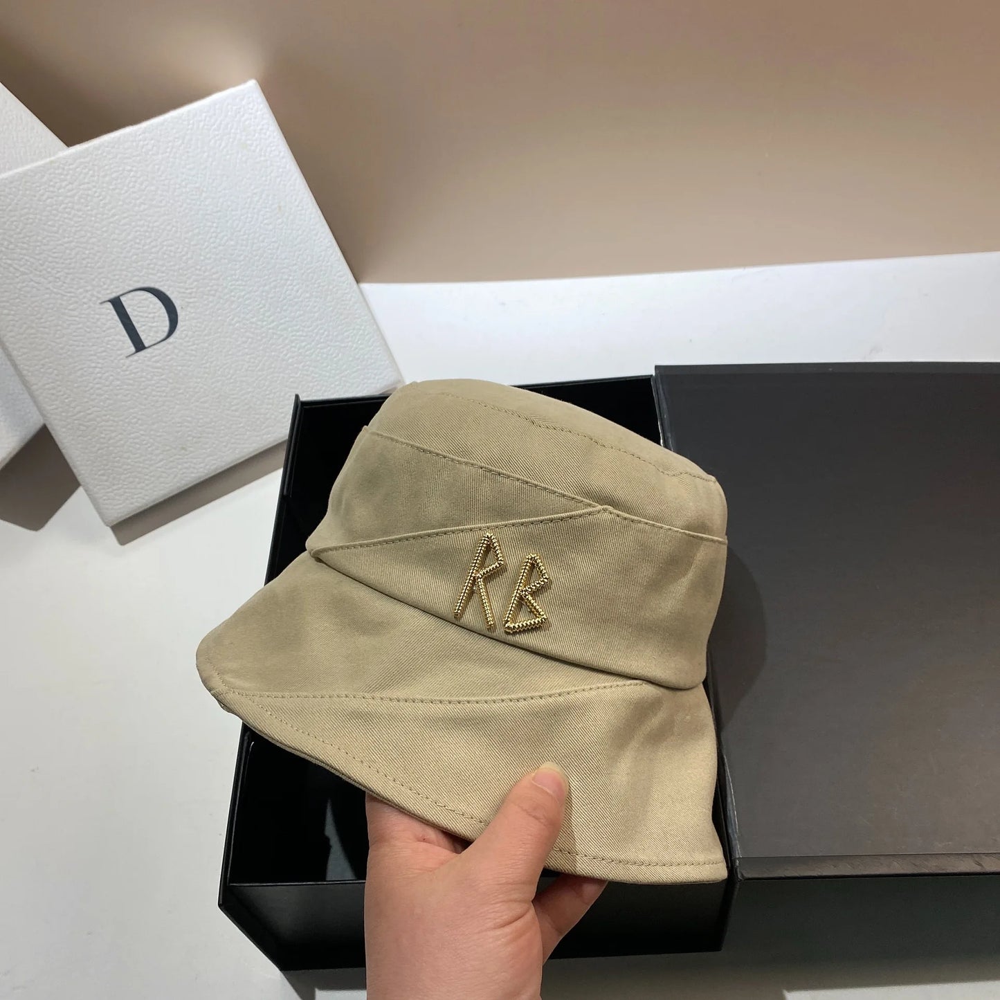Luxury Metal Logo Letter RB Bucket Hat Women